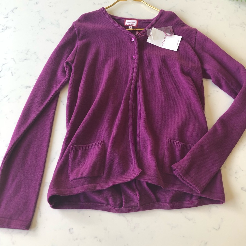 NWT Neck & Neck Cardigan